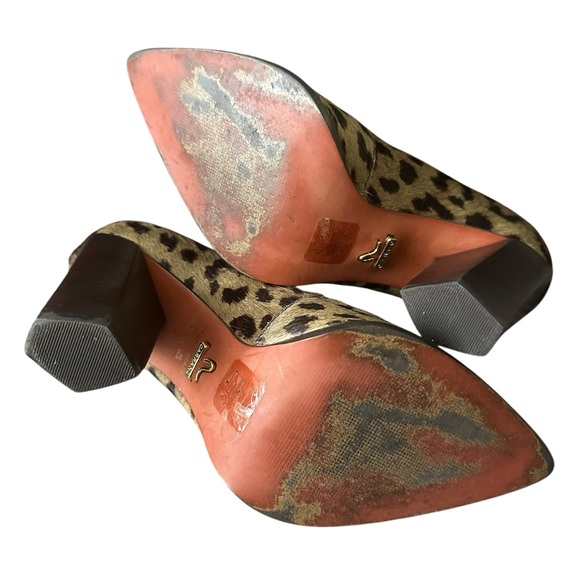 🐆Carrano Leopard Print Fur Heels🐆 - Picture 8 of 9